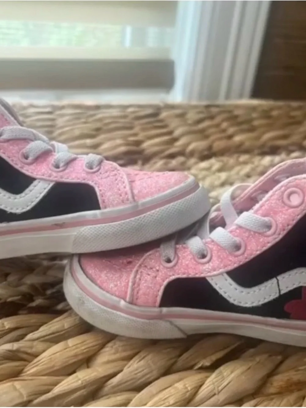 Vans Kids Pink Glitter & Black Low-Top Skate Sneakers